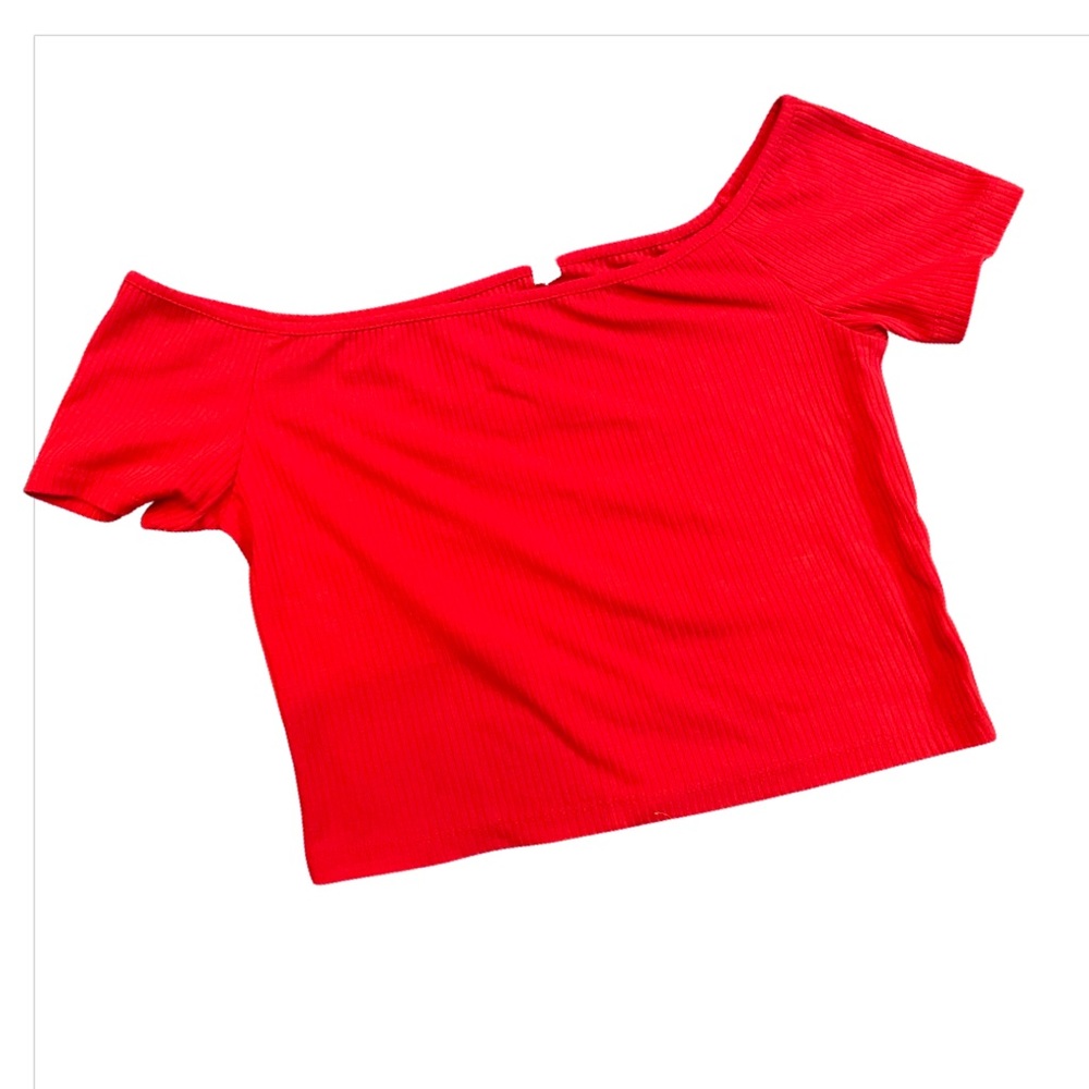 Off the shoulder ribbed Euro crop
